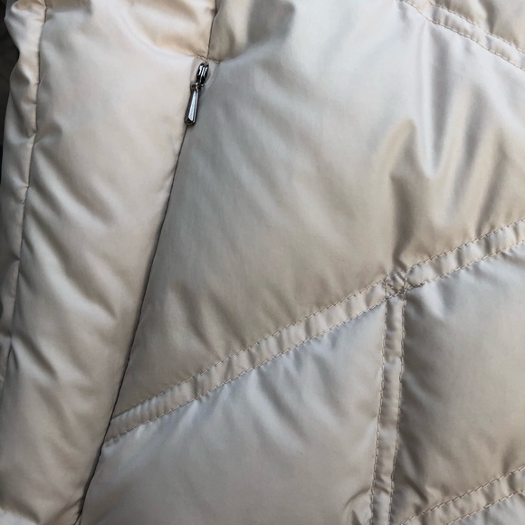 WOMENS PATAGONIA DOWN PUFFER HOODED PARKA, SIZE XS - Picture 7 of 14